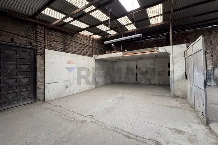 Arriendo oficina - galpón viel/autop central