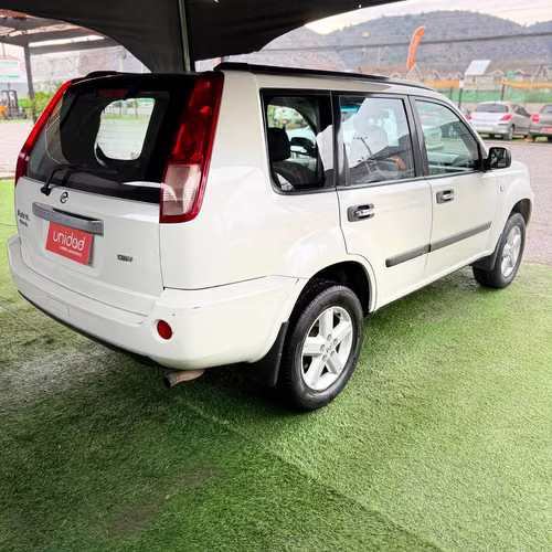 Nissan X-Trail 2.5 (2011)
