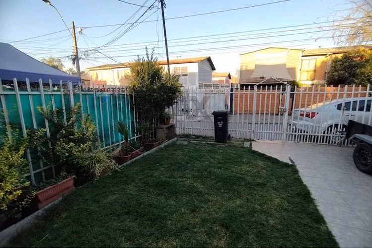 Encantadora y espaciosa  casa en puente alto 4d