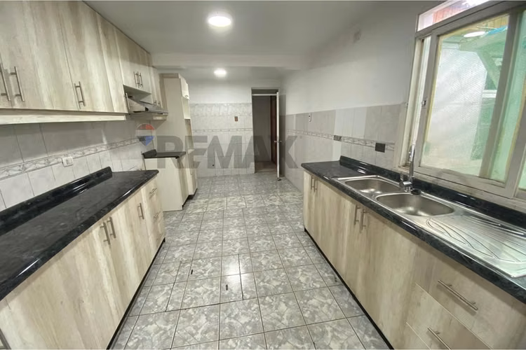 Arriendo casa grande en garibaldi, sur en arica