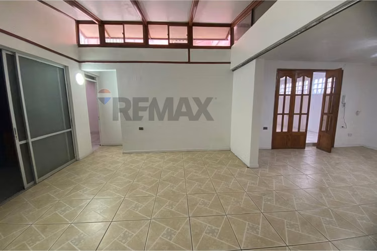 Arriendo casa grande en garibaldi, sur en arica