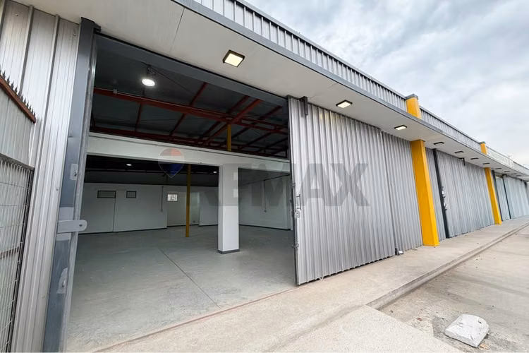 Bodega en arriendo en colina - 150 m2 + oficina