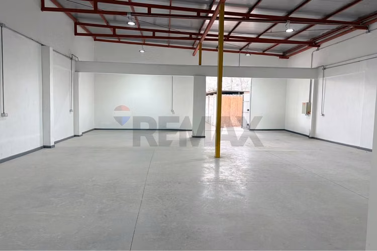 Bodega en arriendo en colina - 150 m2 + oficina