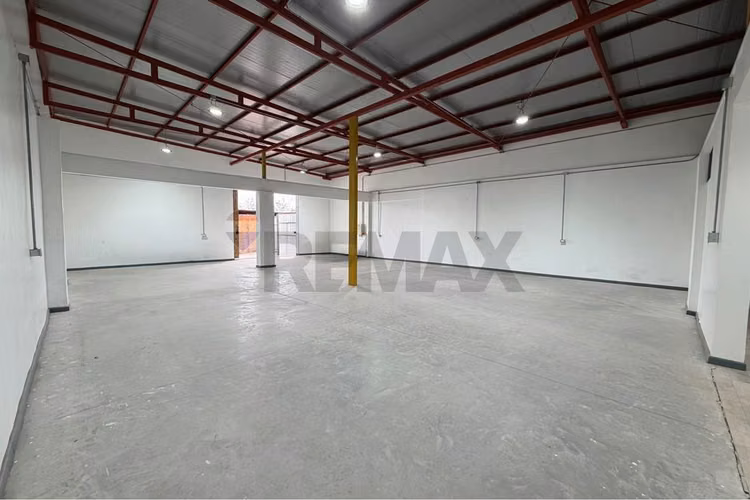 Bodega en arriendo en colina - 150 m2 + oficina