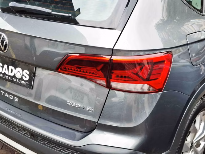 VOLKSWAGEN TAOS 2022