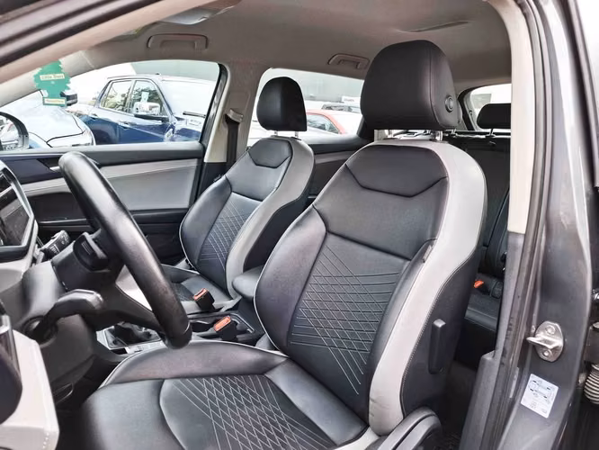VOLKSWAGEN TAOS 2022