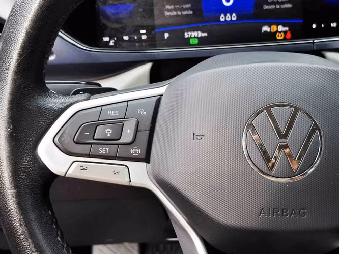 VOLKSWAGEN TAOS 2022