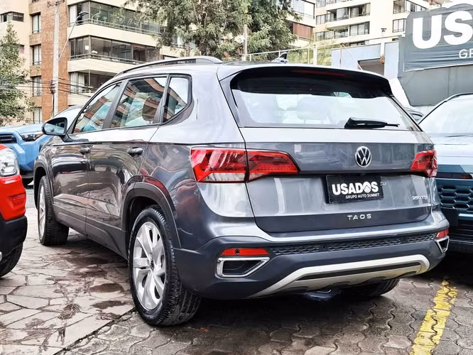 VOLKSWAGEN TAOS 2022