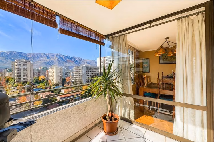 Dpto en venta de 4 dorm. en las condes