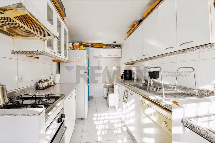 Dpto en venta de 4 dorm. en las condes