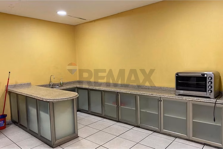 Vive en edificio plaza centro ii metro santa ana! - Imagen 28