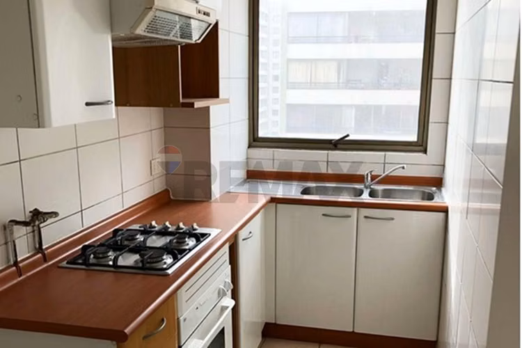 Vive en edificio plaza centro ii metro santa ana! - Imagen 4