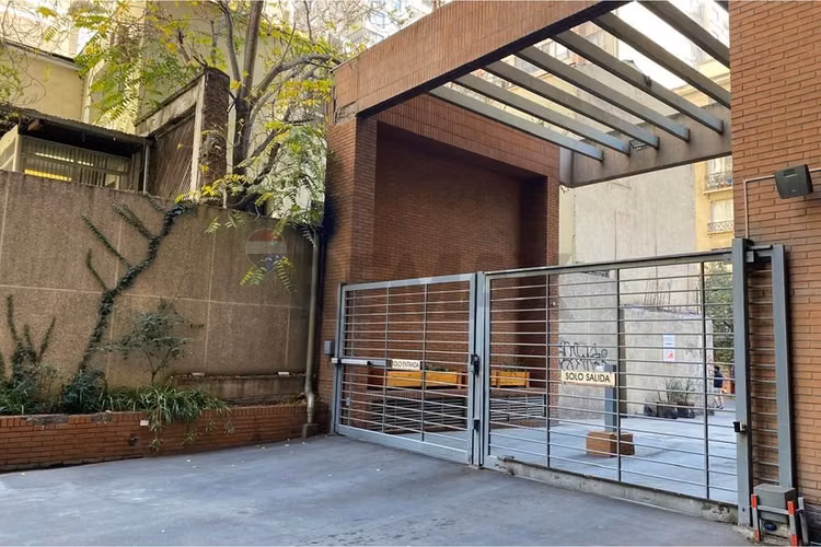 Vive en edificio plaza centro ii metro santa ana! - Imagen 32
