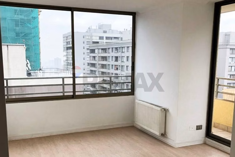 Vive en edificio plaza centro ii metro santa ana! - Imagen 7