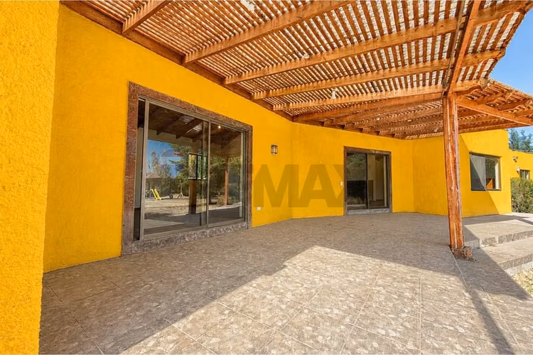 Oportunidad única en condominio lampa 7d+6b