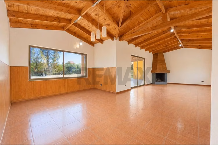Oportunidad única en condominio lampa 7d+6b