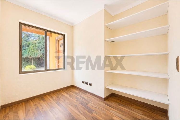 Oportunidad única en condominio lampa 7d+6b