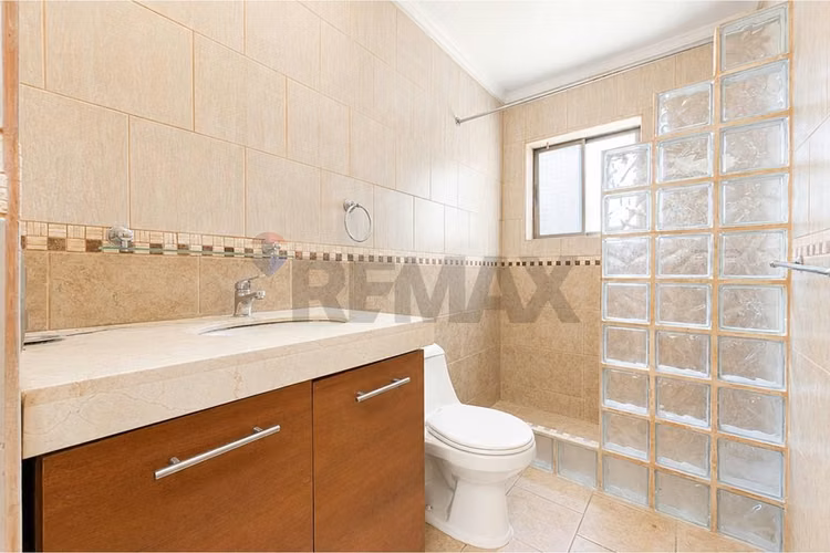 Oportunidad única en condominio lampa 7d+6b