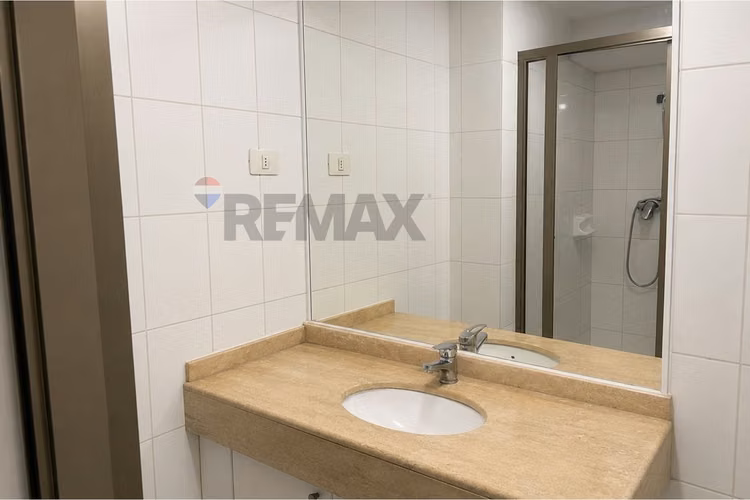 Depto con balcón para remodelar - Imagen 17