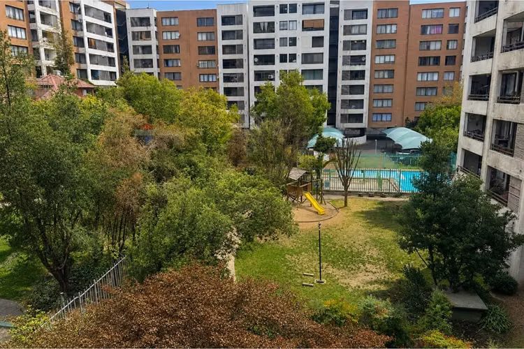 Depto con balcón para remodelar - Imagen 20