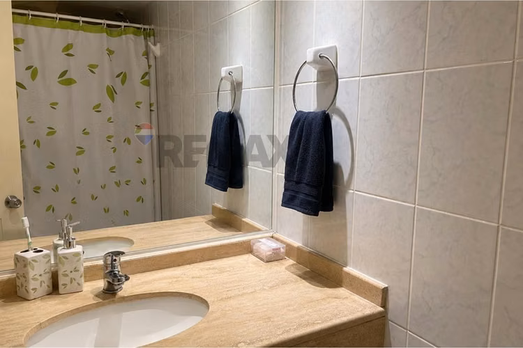 Depto con balcón para remodelar - Imagen 10