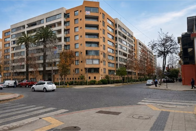 Depto con balcón para remodelar