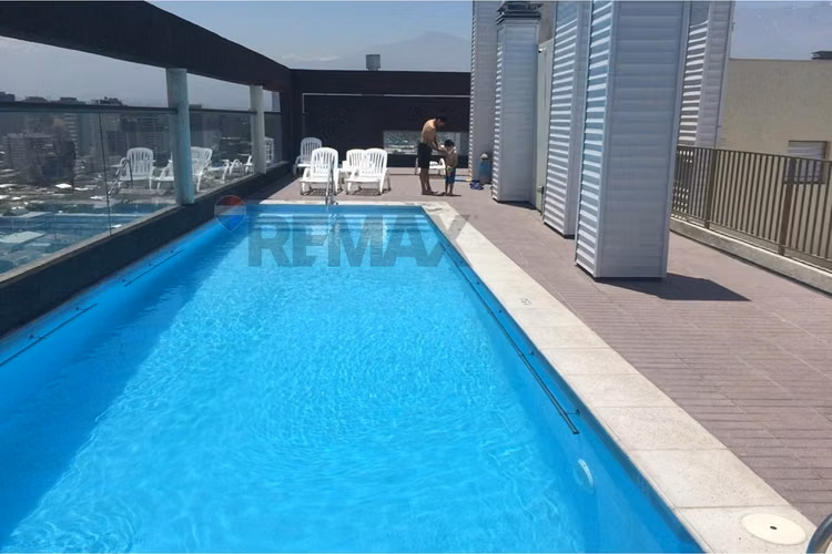 Inversión en dpto. con piscina y estacionamiento