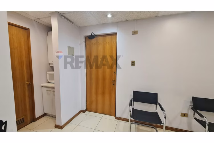 "oficina  en providencia: ¡ideal negocios!"