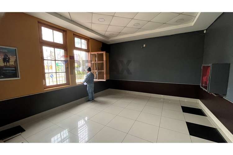 "arriende local comercial en ñuñoa"