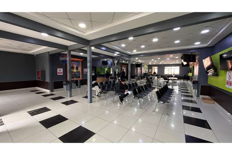 "arriende local comercial en ñuñoa"