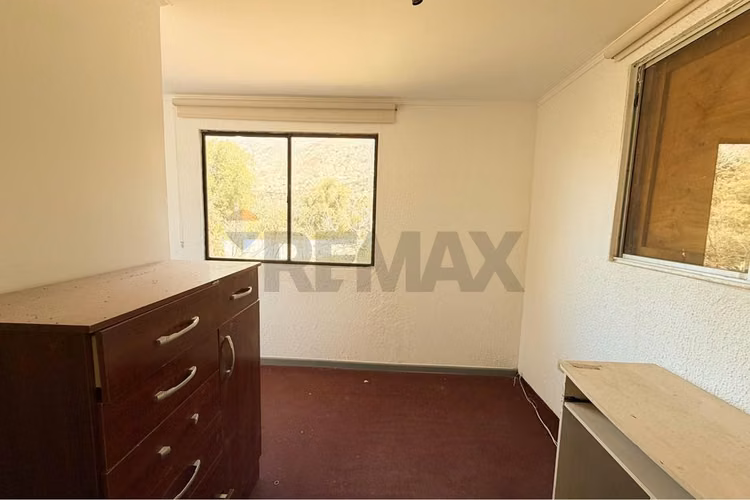 Parcela con casa luminosa y gran terreno