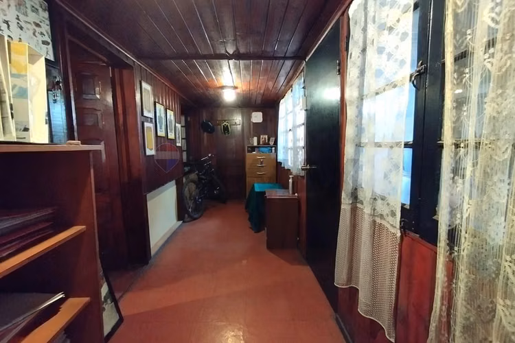 Se vende casa con amplio terreno macul