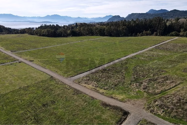 Parcela exclusiva en lago ranco