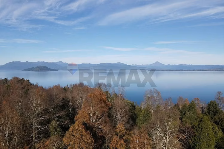 Parcela exclusiva en lago ranco