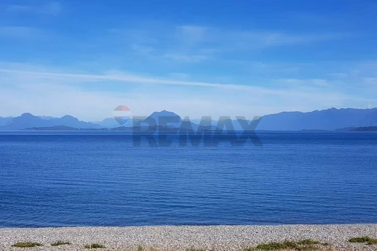 Parcela exclusiva en lago ranco