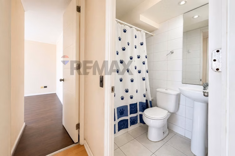Departamento 2d+2b último piso recoleta - Imagen 13