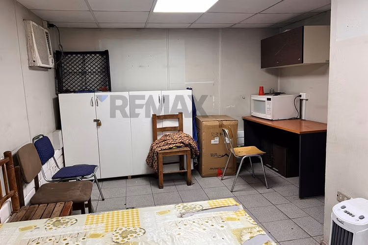 Propiedad comercial /industrial  740m² - Imagen 14