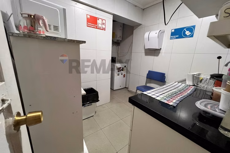 Propiedad comercial /industrial  740m² - Imagen 31