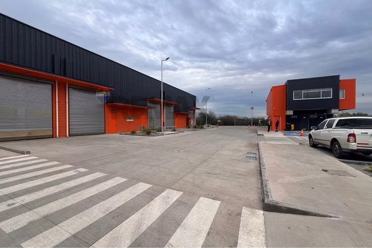 Arrienda bodegas para potenciar tu empresa (lampa)
