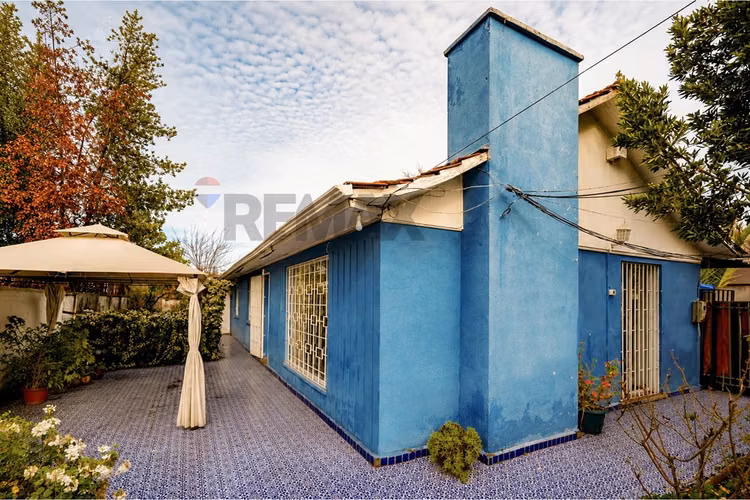 Casa a 10 min de metro quilín, rebajada