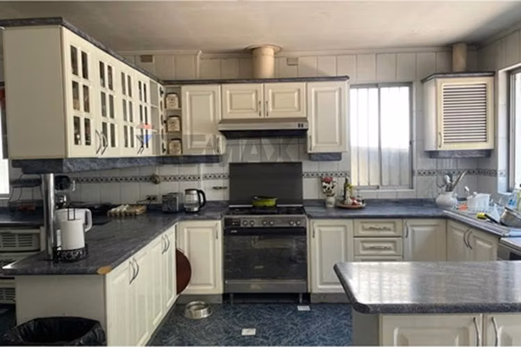 Casa grande en corazon de providencia - Imagen 18