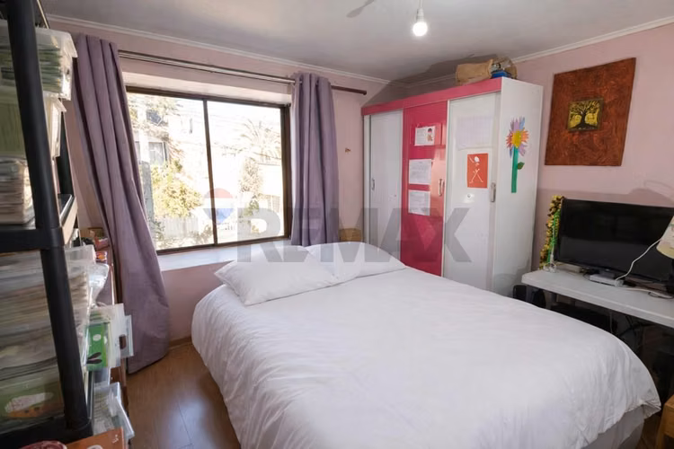 Casa  de dos pisos 236 m2 /ñuñoa