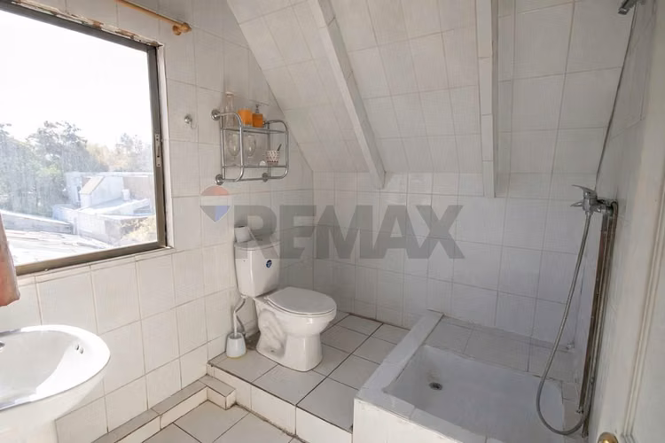 Casa  de dos pisos 236 m2 /ñuñoa