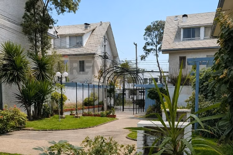 Casa en condominio en el corazón de providencia