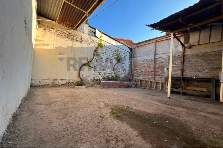 Casa para remodelar en  venta recoleta