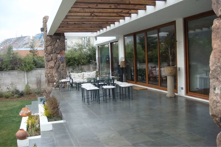 "arrienda casa mediterránea con vista inmejorable" - Imagen 1