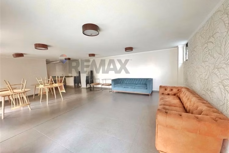 Townhouse 4d/3b en camino el roble