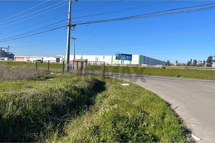 Se arrienda terreno industrial 9.500 m2  3km talca