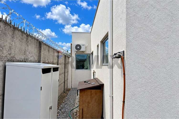 Se vende propiedad comercial las rastras