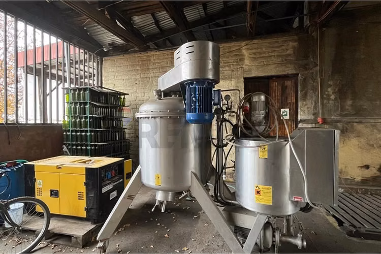 Se vende bodega de vinos de 730.000 lts. molina